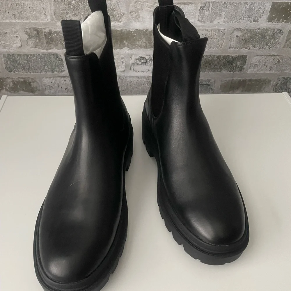 Coach Men’s Black Leather Chelsea Boots Lug Sole Size 12
